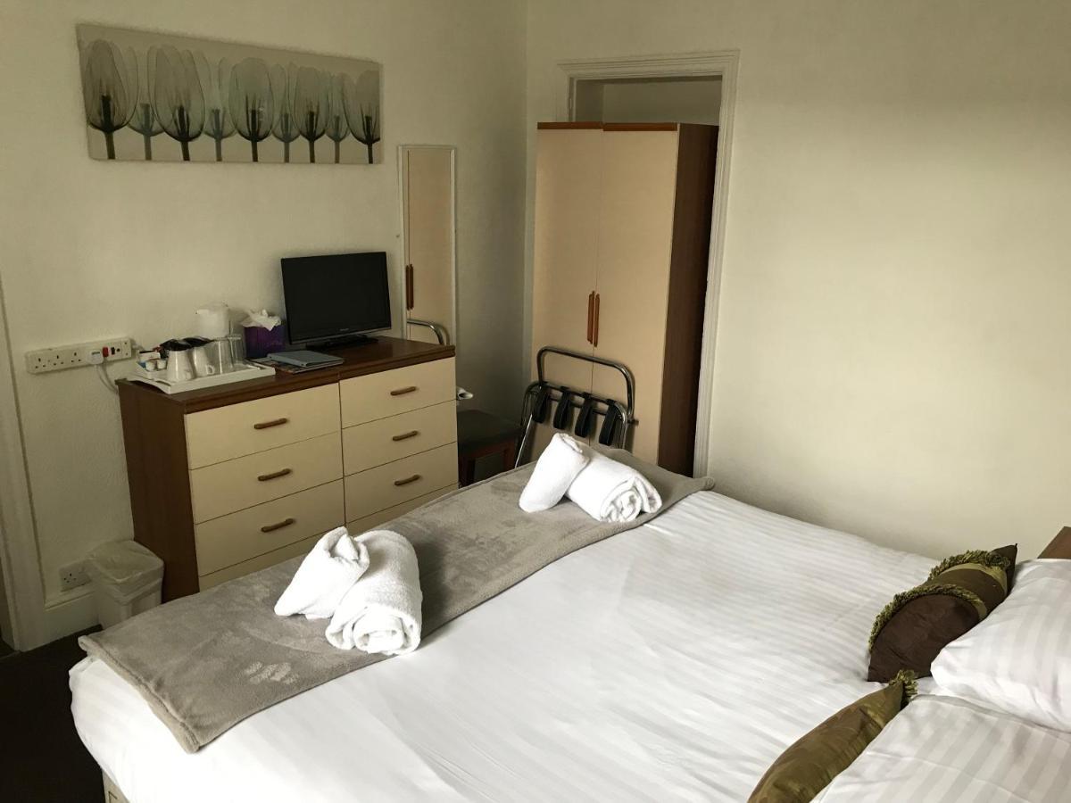 لاندودنو The Oasis Hotel المظهر الخارجي الصورة